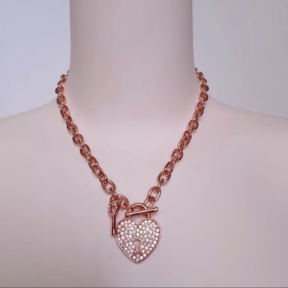 Gold Rose Jewelry - Reduced‼️Gold Rose Choker, Rhinestone Crystal Heart Pendant and Key